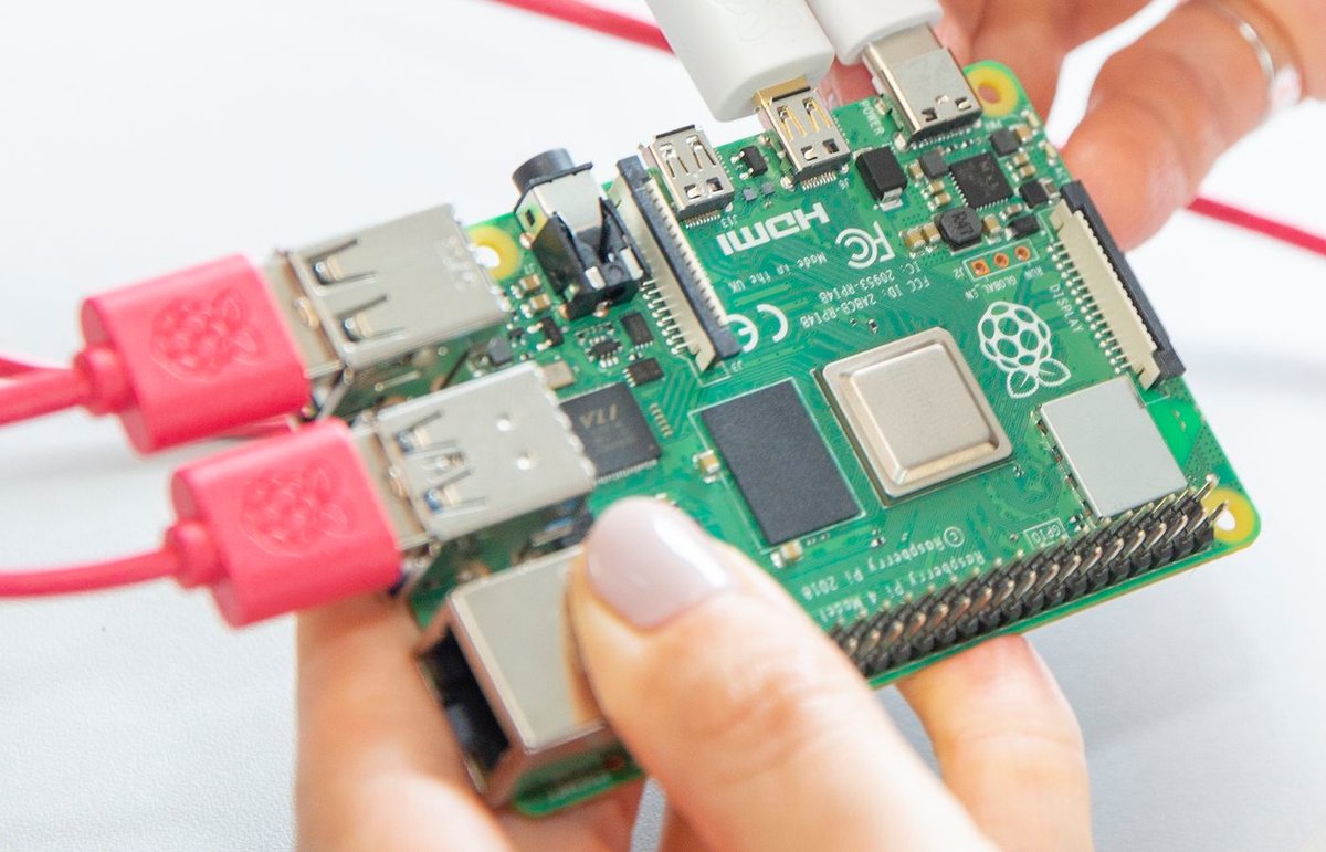 5 лучших дистрибутивов linux для raspberry pi по сравнению | phenquestions