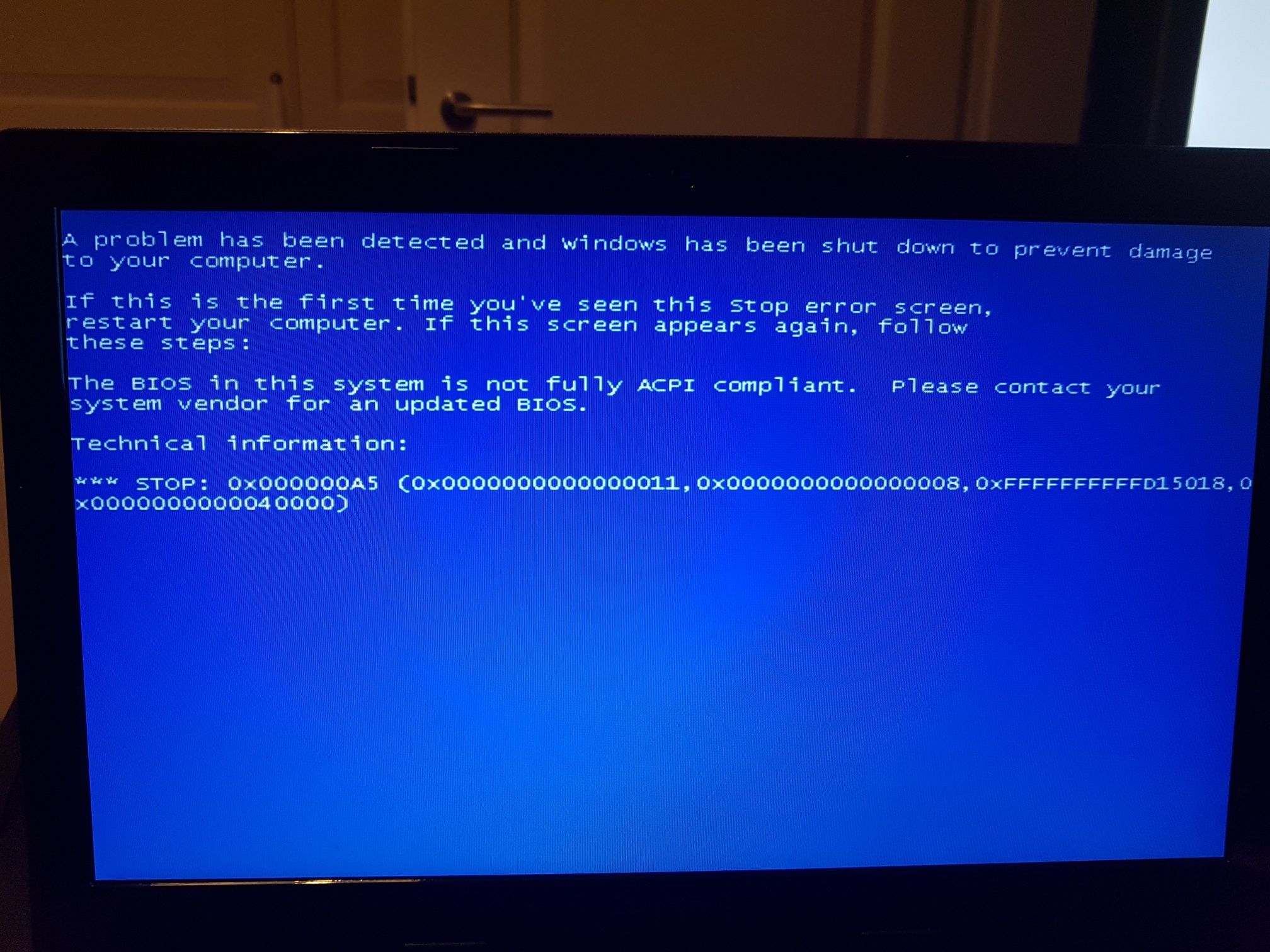 Решаем проблему с бесконечной установкой обновлений windows